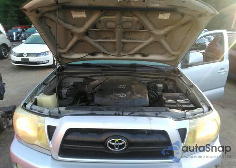 2005 Toyota Tacoma Prerunner V6 z USA, uszkodzony, nr VIN 5TEJU62N95Z006939